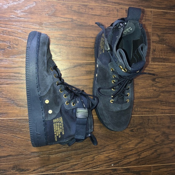 Nike SF Air Force 1 Navy Suede - Picture 2 of 5